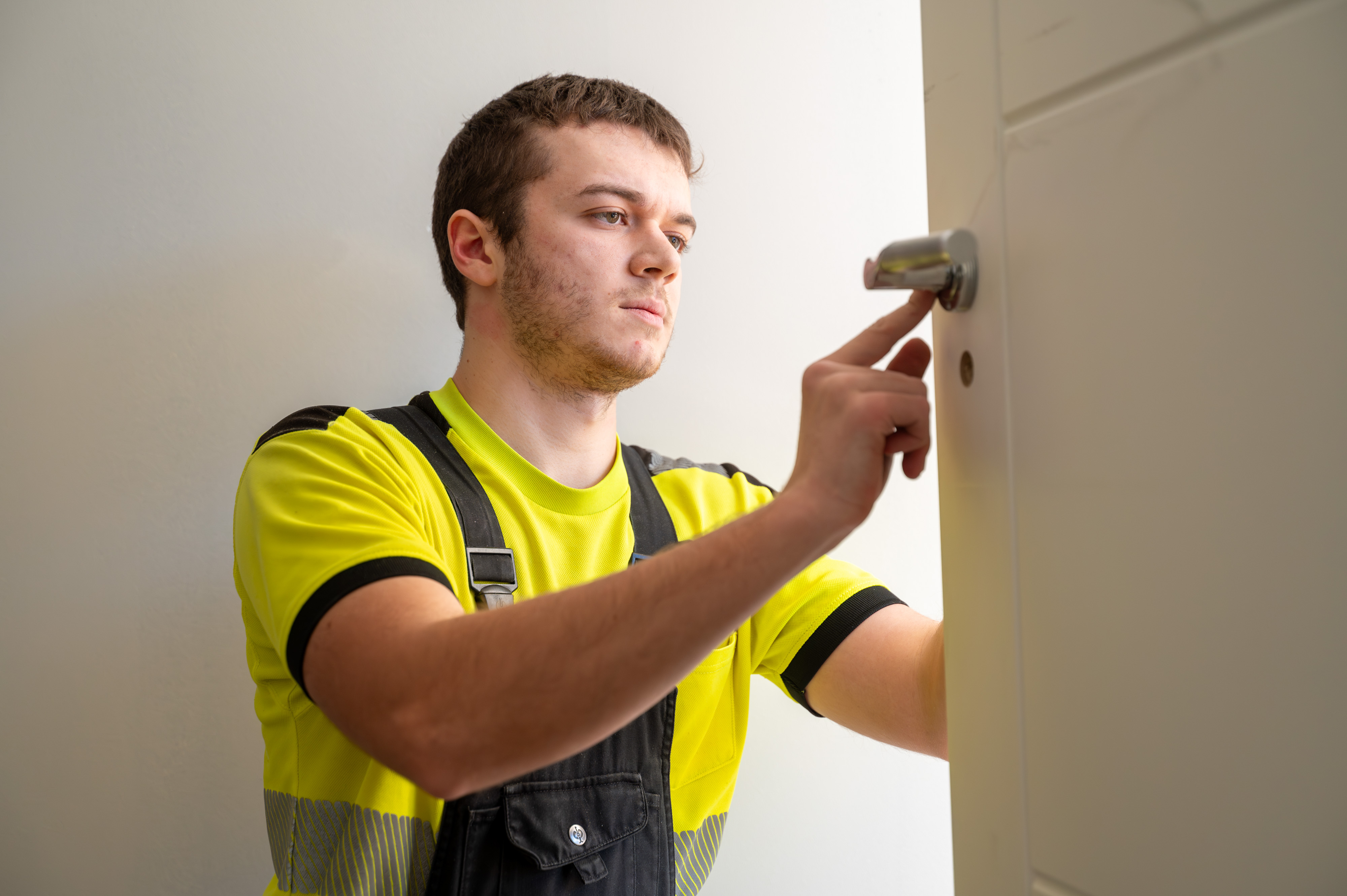 harris fitting a door harris fitting a door